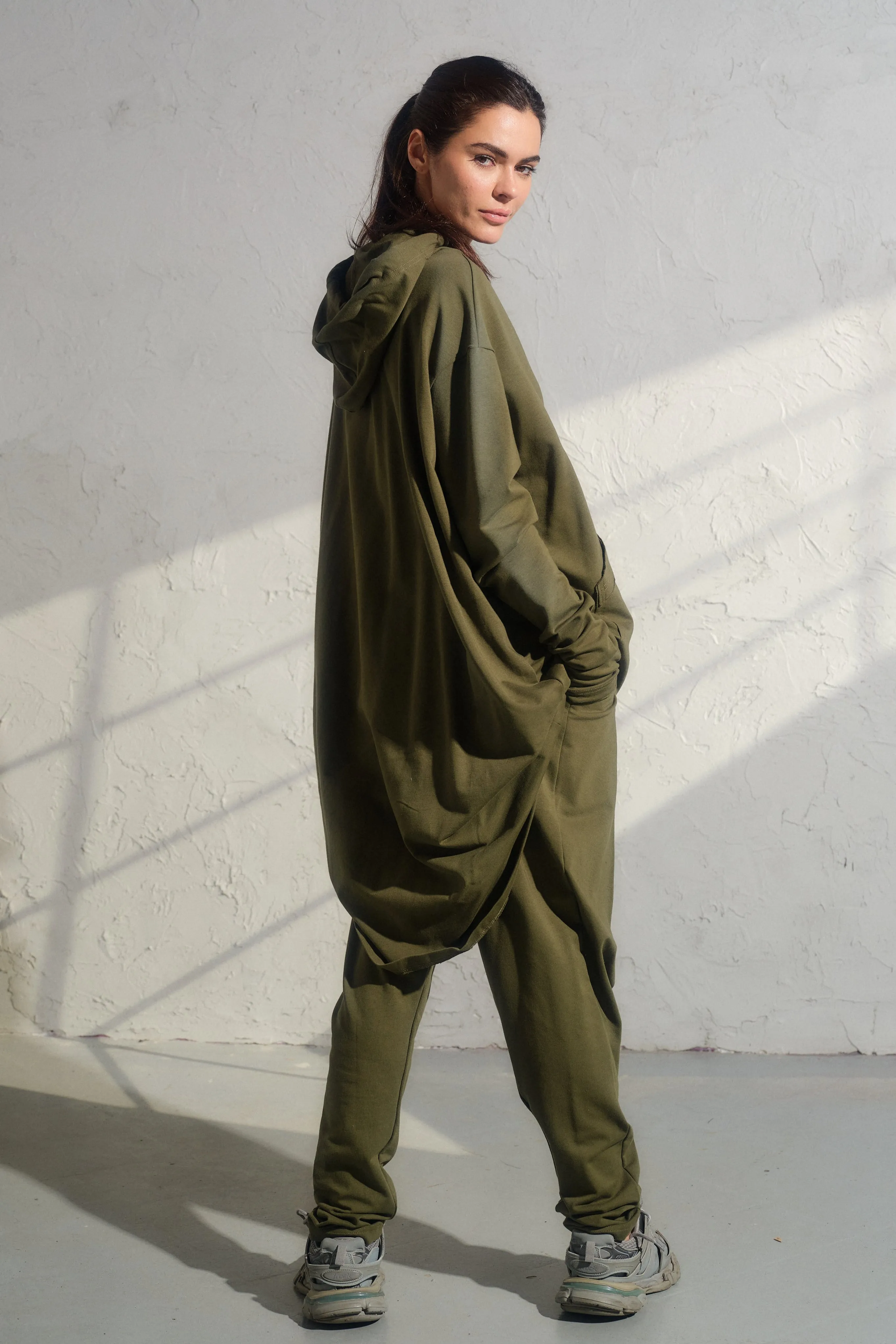 Casual organic cotton set - hooded sweatshirt and baggy pants