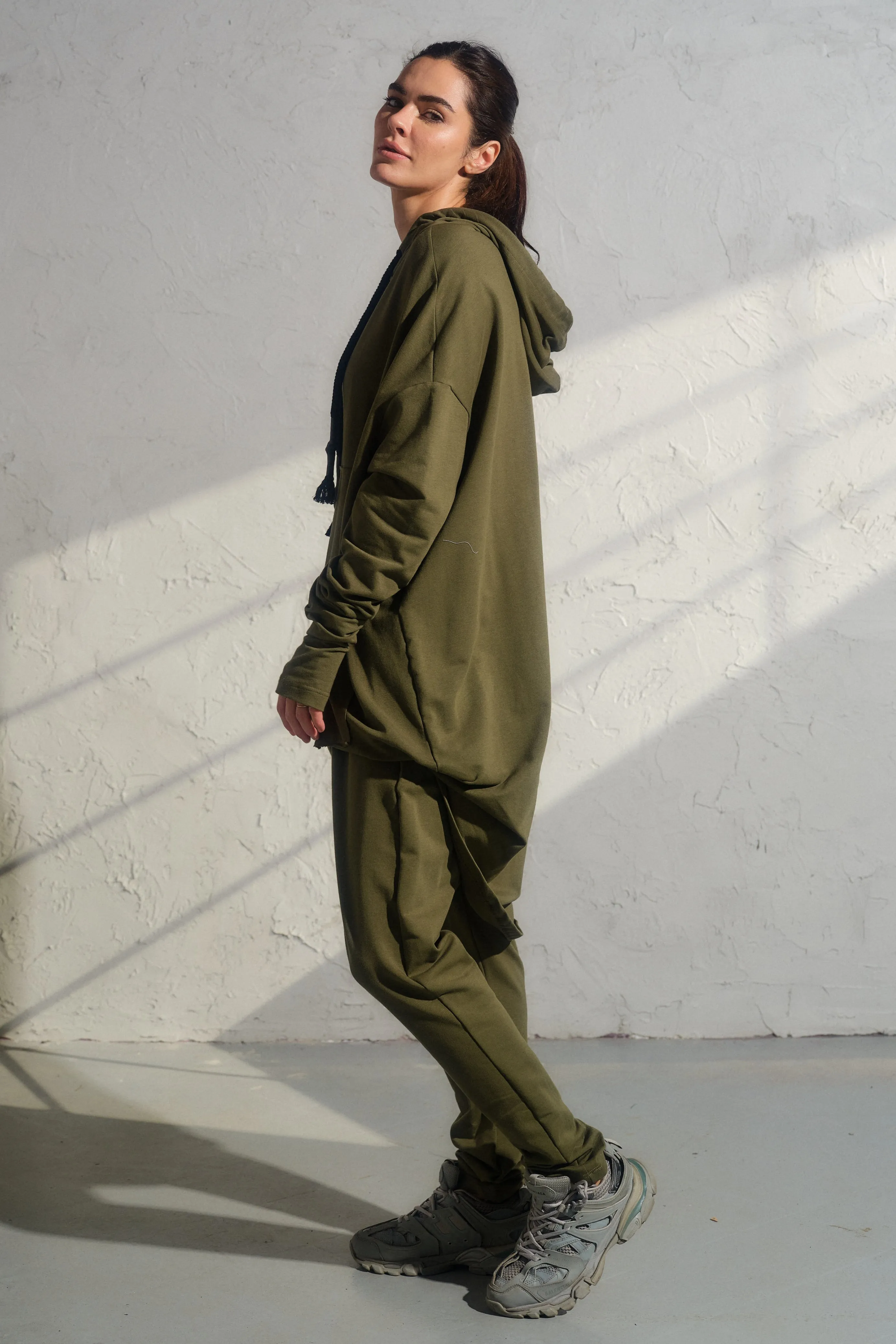 Casual organic cotton set - hooded sweatshirt and baggy pants