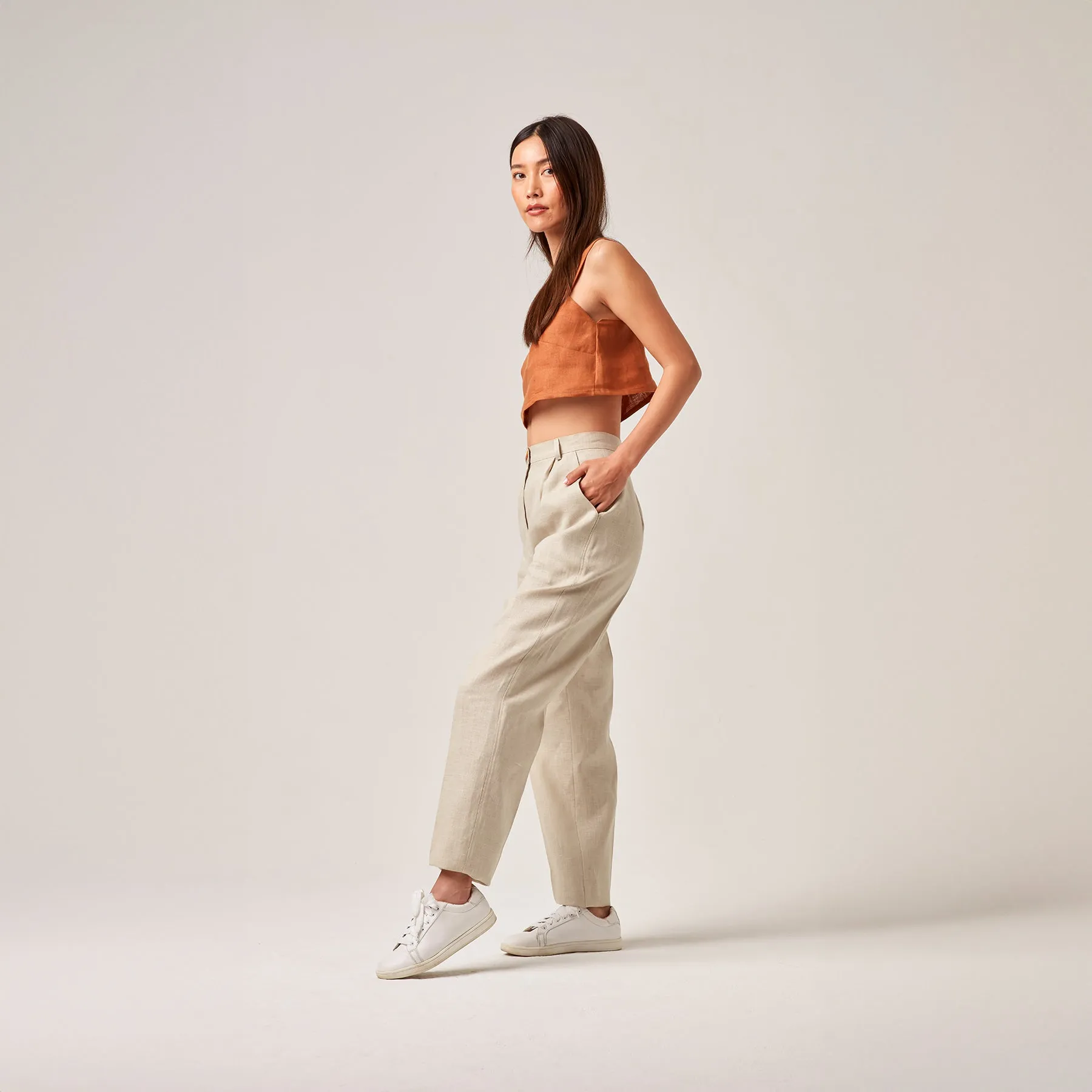 LAIA Tapered pants