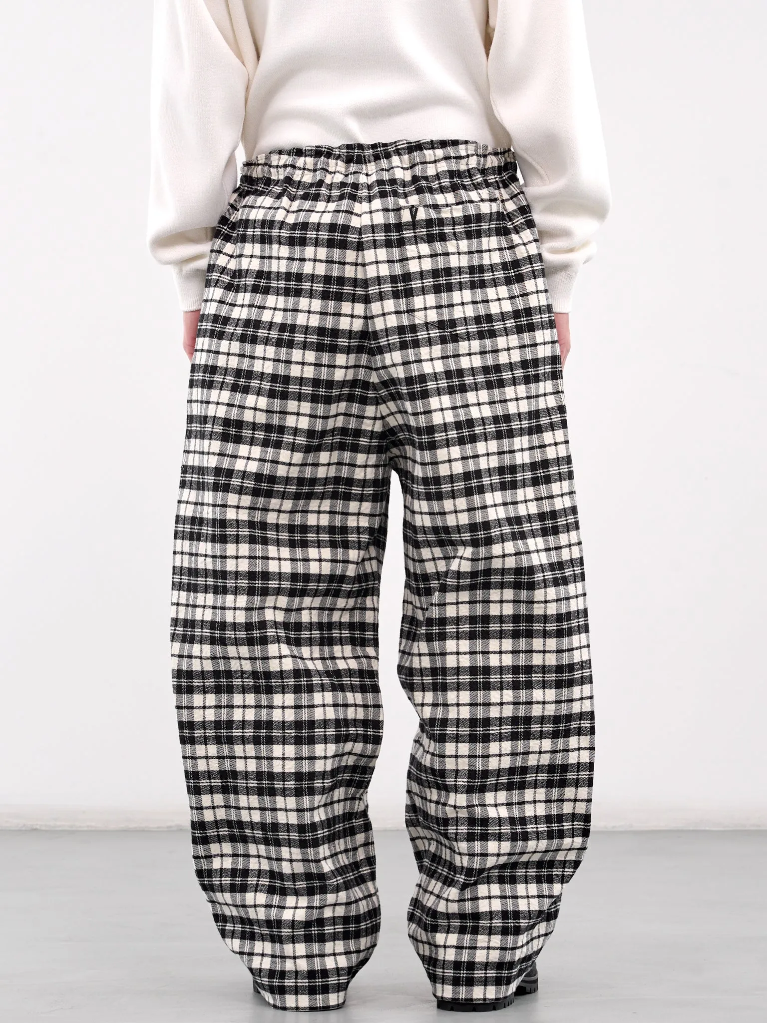 Metalized Wrinkled Pajama Pants (UA66PA120B-BLACK-CHECK)