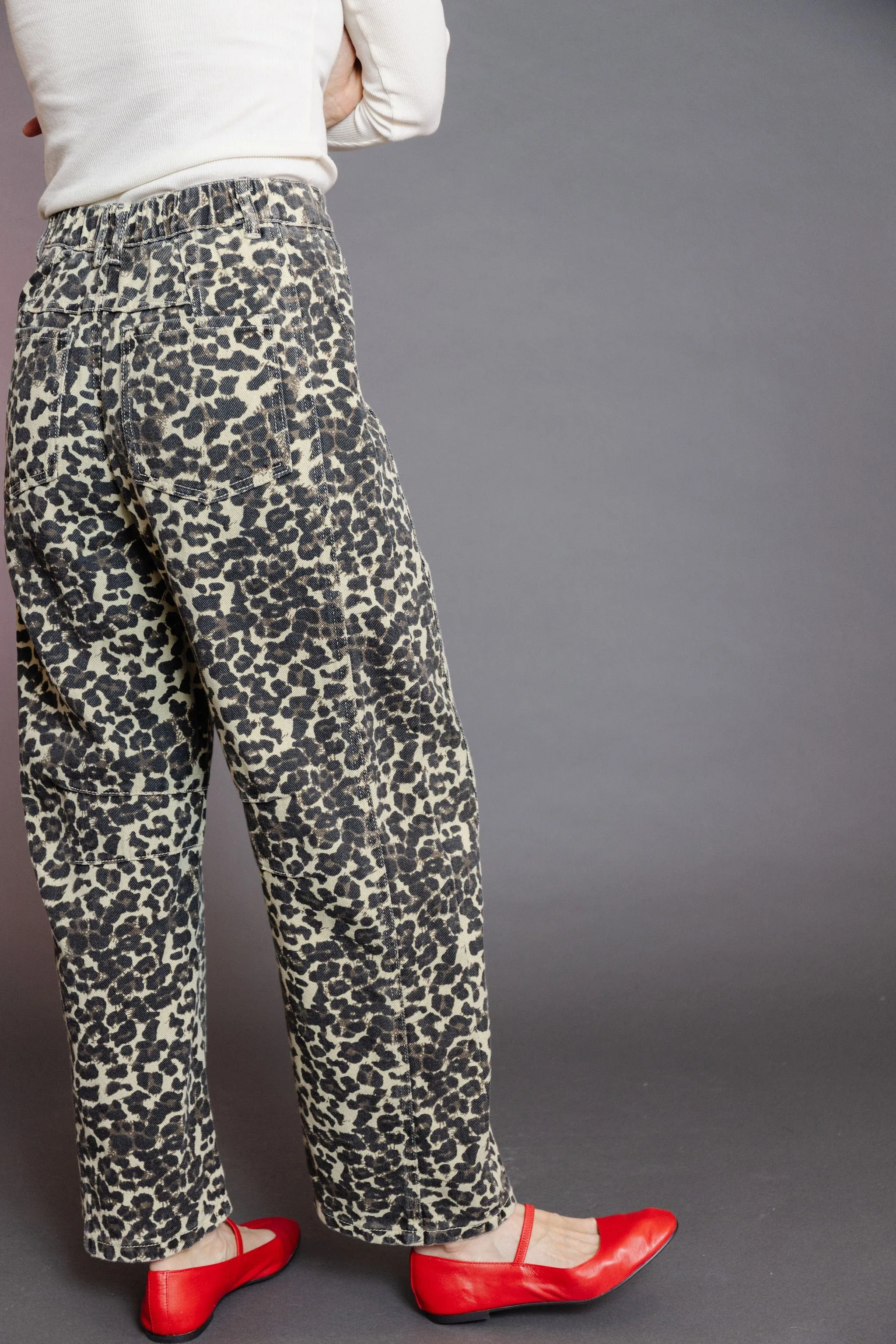 Toshi Barrel Jeans in Leopard Print