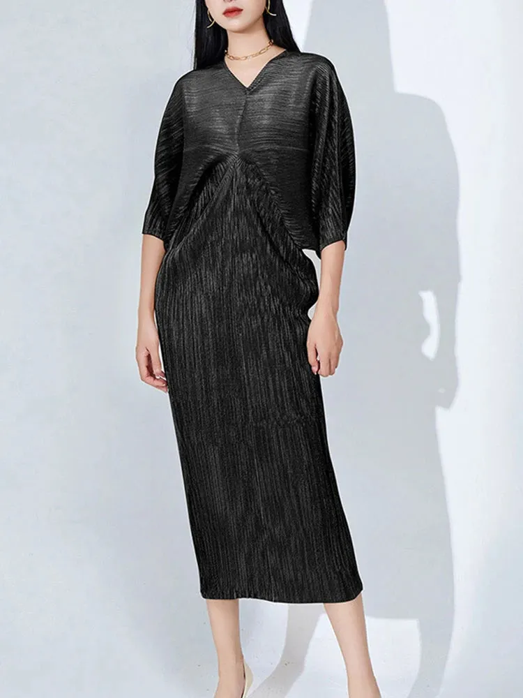 Women's V-Neck Flutter Sleeve Pleated Midi Dress