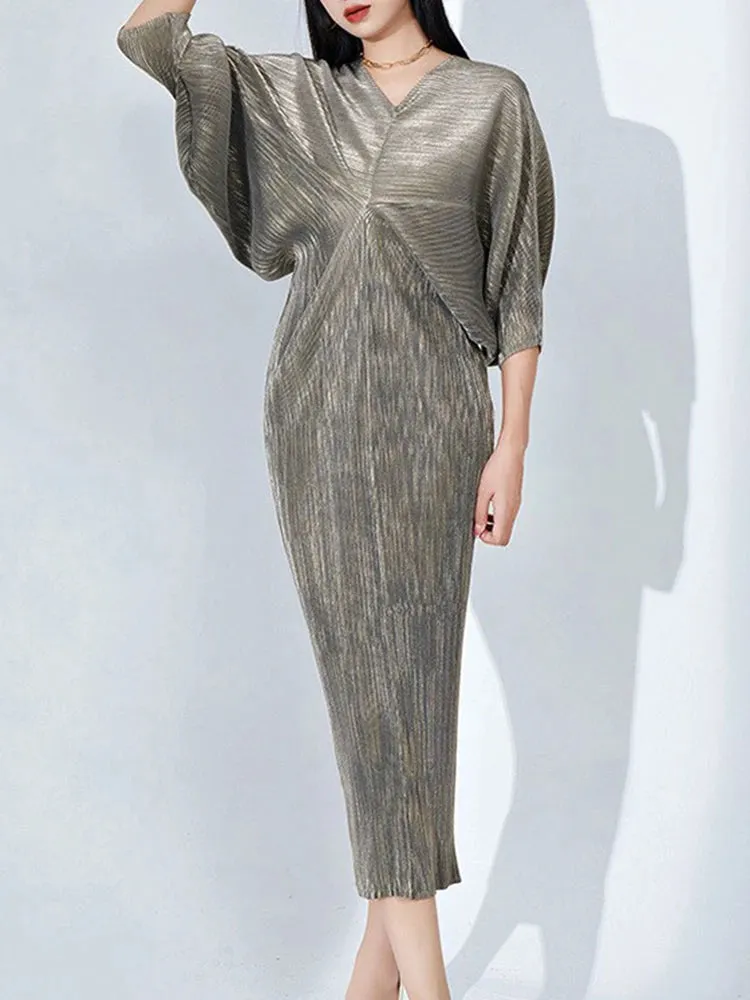 Women's V-Neck Flutter Sleeve Pleated Midi Dress